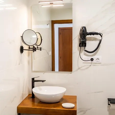 Complexo Xacobeo 3* ترياكاستيلا