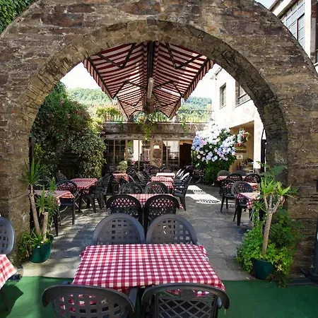 Hotel Complexo Xacobeo Tríacastela